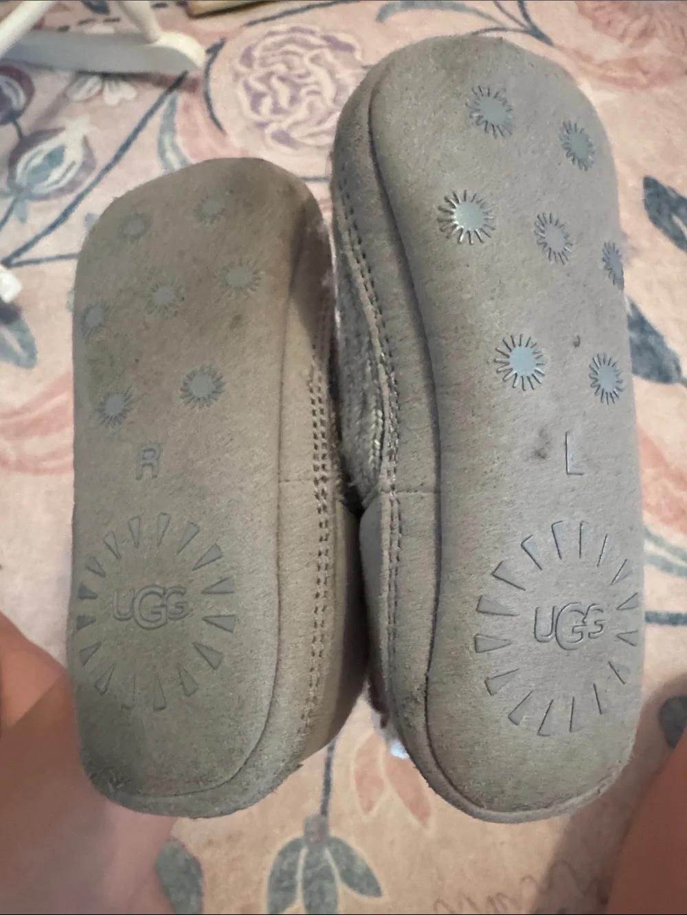 UGG Kids Gray Ribbed Knit Booties